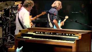 Steve Winwood and Eric Clapton - Dear Mr. Fantasy (HQ)(Crossroads Guitar Festival 2010)
